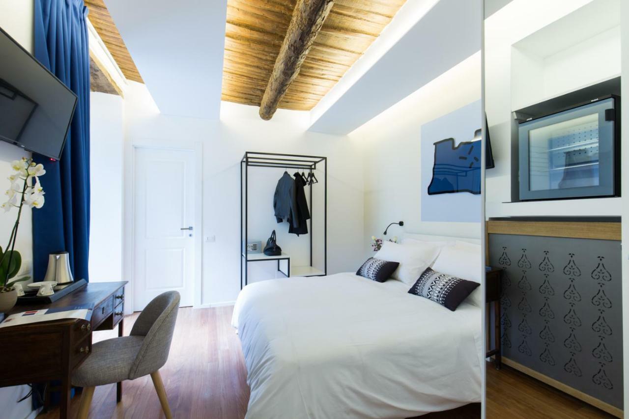 Duetto Al Duomo Hotell Napoli Eksteriør bilde