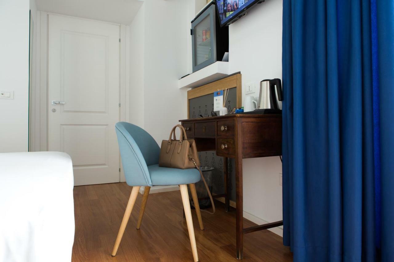 Duetto Al Duomo Hotell Napoli Eksteriør bilde