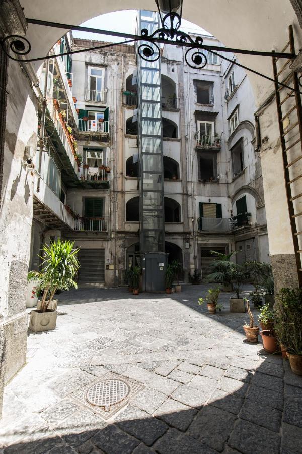 Duetto Al Duomo Hotell Napoli Eksteriør bilde