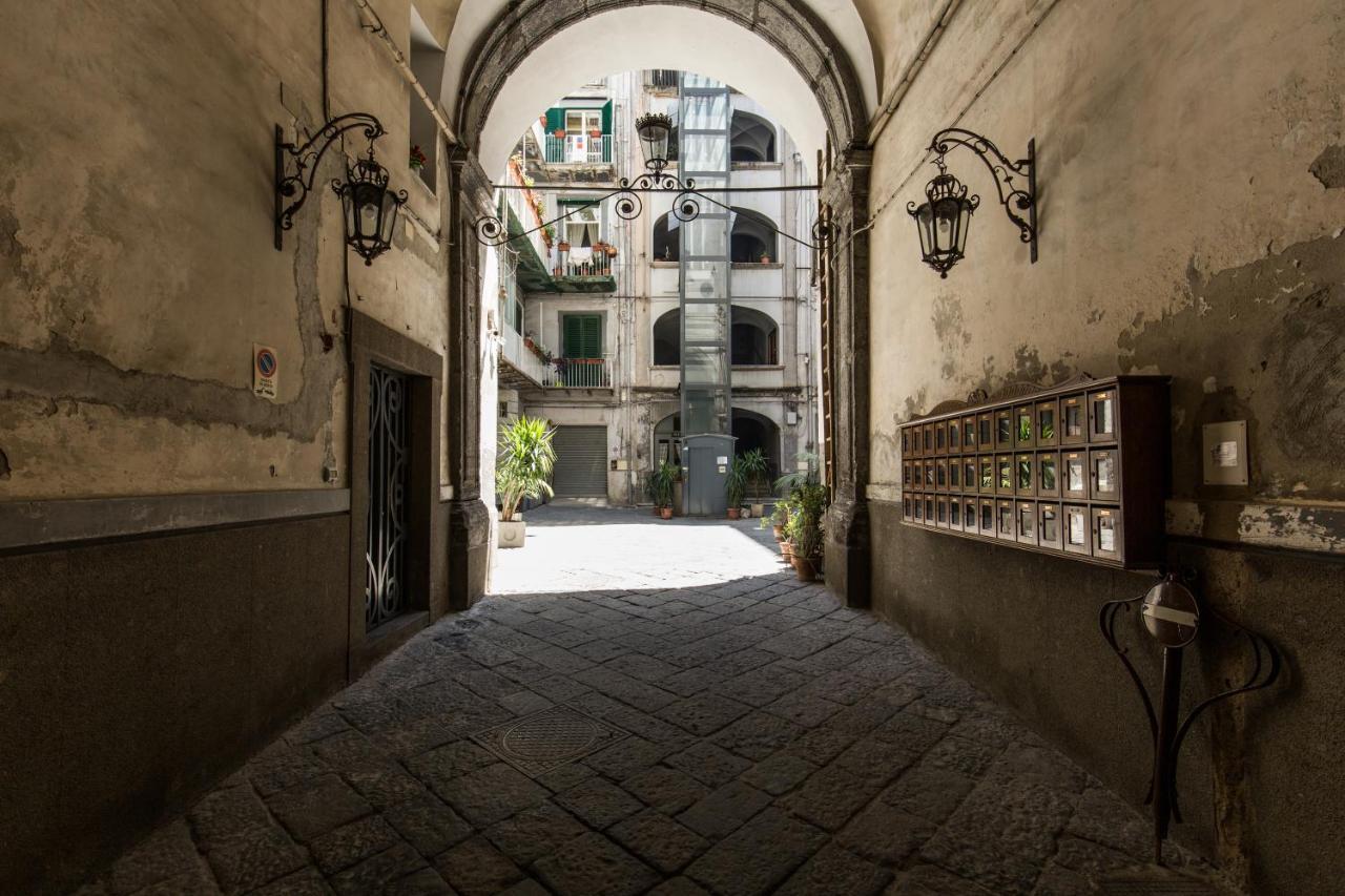 Duetto Al Duomo Hotell Napoli Eksteriør bilde