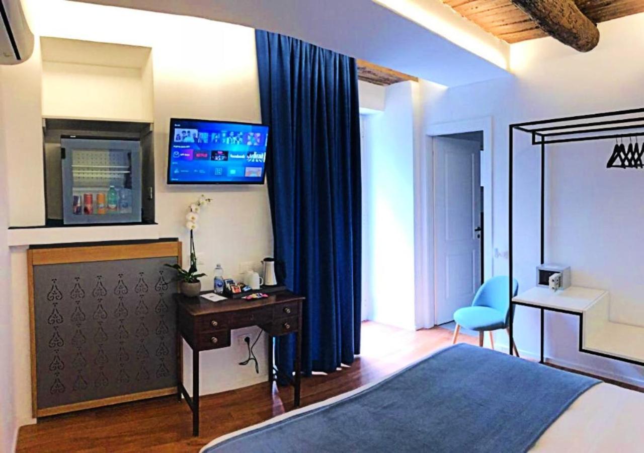 Duetto Al Duomo Hotell Napoli Eksteriør bilde